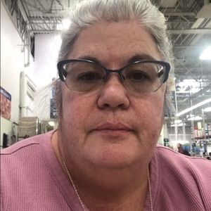 Meet your Posher, Shawna